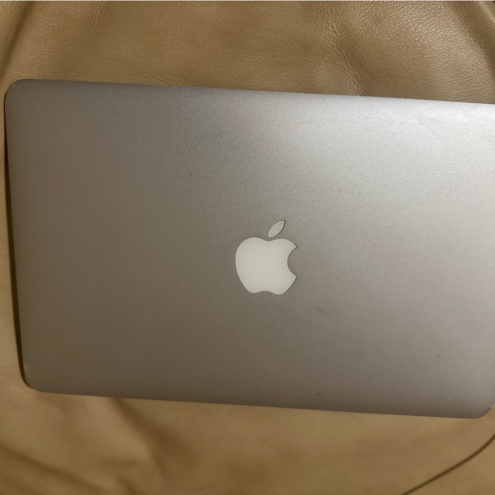 Apple Silver MacBook 2013 with Charger - Picture 2 of 6